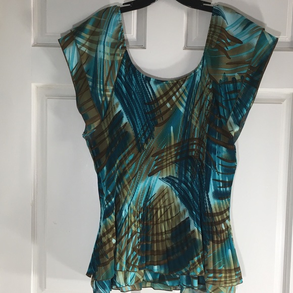 VIOLIN Woman’s Accordion Pleated Pullover Blouse 2X - Picture 4 of 16